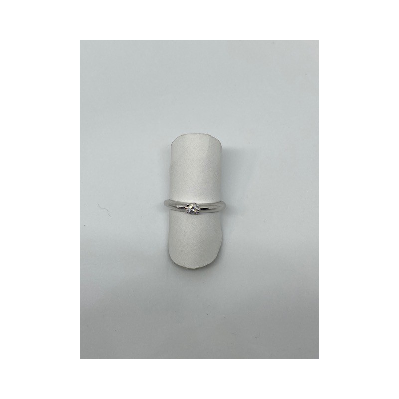 ANILLO SOLITARIO ORO BLANCO 18 KTS CON DIAMANTE