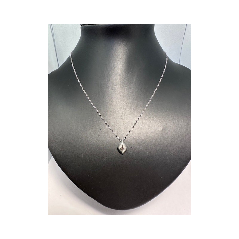 Collar de plata de ley de 925 m/m, con cadena y colgante.