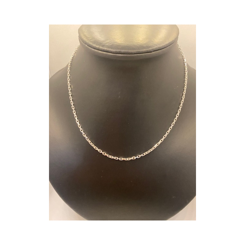 Cadena de plata de ley de 925 m/m de 60 cms de largo.