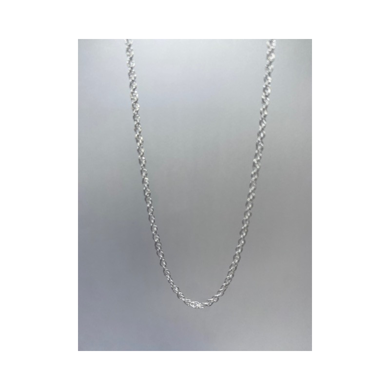 Cadena de plata de ley de 925 m/m de 45 cms de largo.