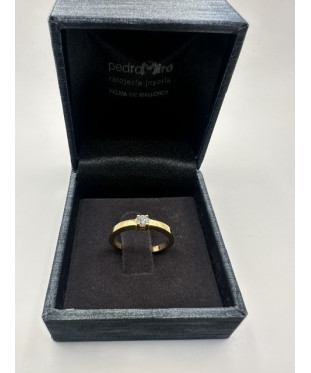 Anillo de ORO de  18 kts, 750 m/m con 1 diamante, Wesselton HVS