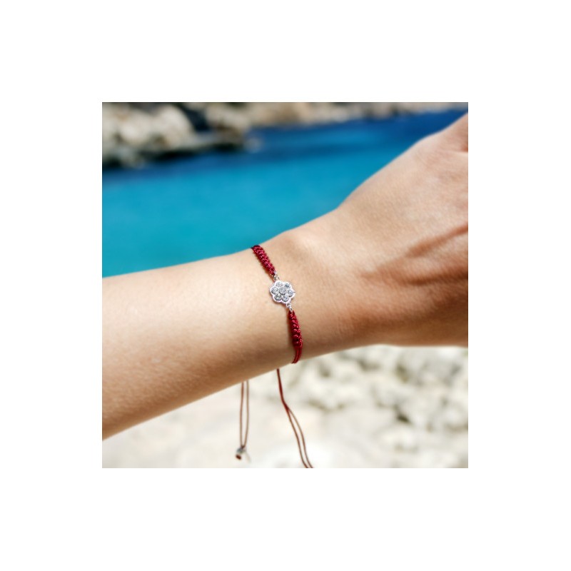 PULSERA CON BOTÓN MALLORQUÍN Y MACRAMÉ